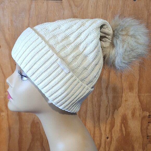 Lululemon Cable Knit Pom Beanie Women's OSFM Cream Outdoor Gorpcore Cozycore - Picture 3 of 9